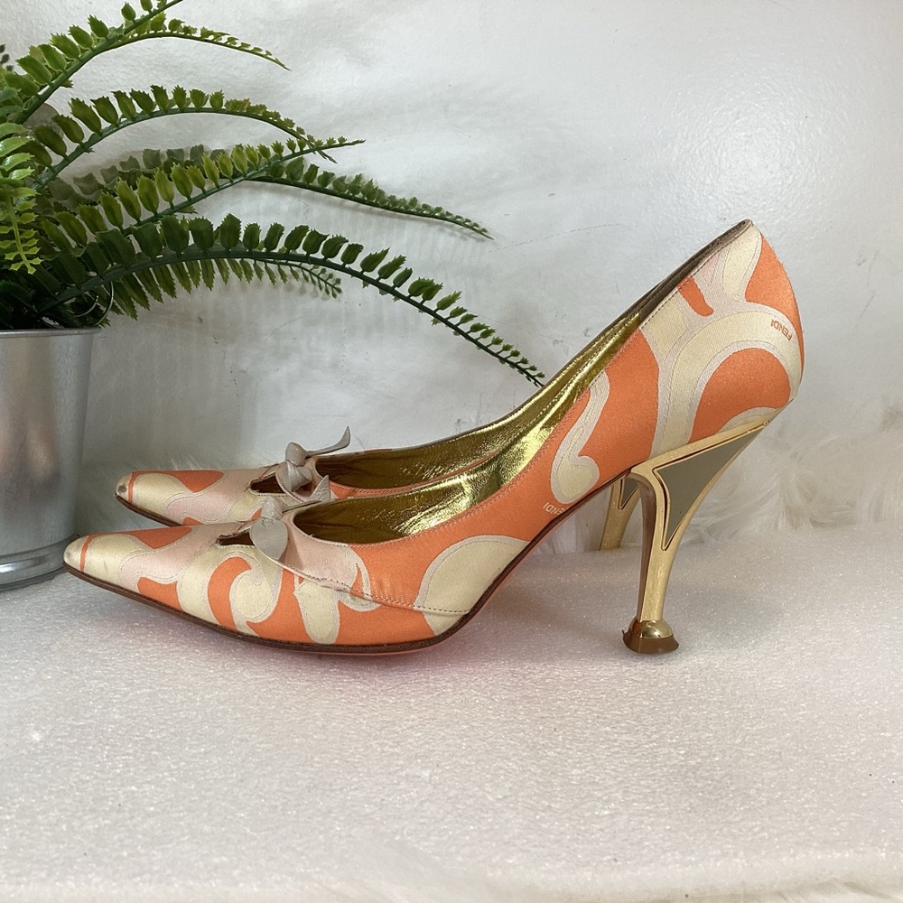 FENDI LTD ED INSIGNIA PHYCHEDELIC ORANGE CREAM SWIRL PUMPS SZ EUR 38 US 8